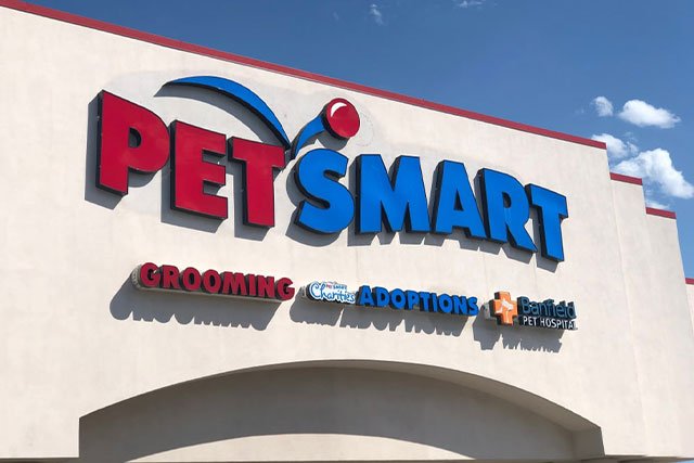 Does PetSmart drug test