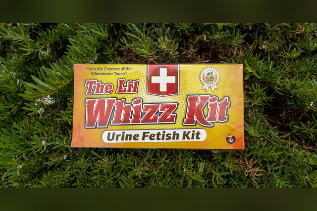 The Lil Whizz Kit box on a bed of green leaves